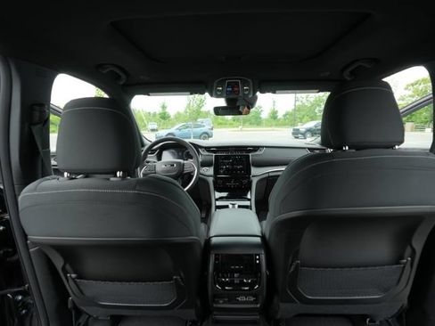New 2026 Jeep Grand Cherokee L 4WD image 25