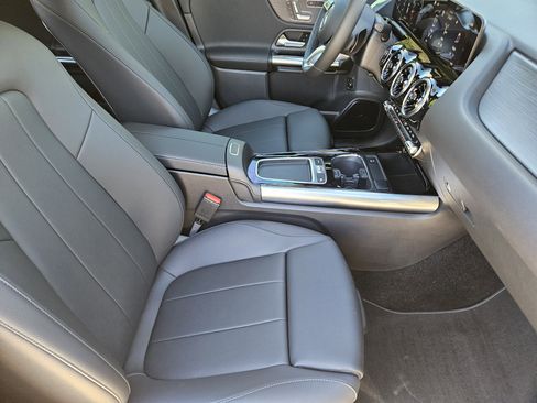 New 2026 Mercedes-Benz GLA 250 image 13