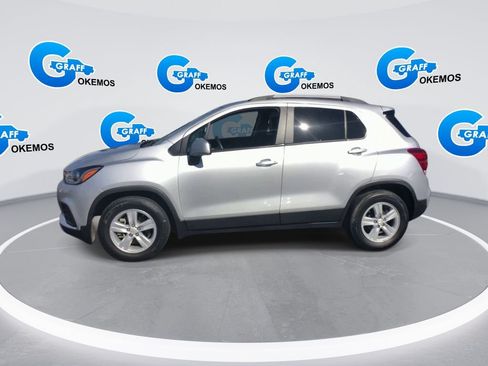 Used 2021 Chevrolet Trax LT FWD image 9
