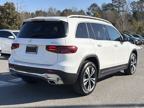 New 2025 Mercedes-Benz GLB 250 4MATIC image 3
