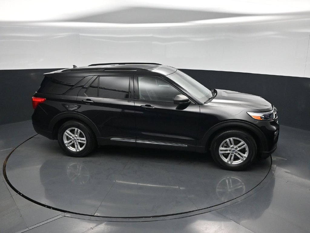Certified 2023 Ford Explorer XLT w/ Equipment Group 202A RWD image 49
