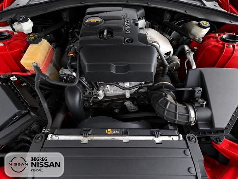 Used 2020 Chevrolet Camaro LT RWD image 12
