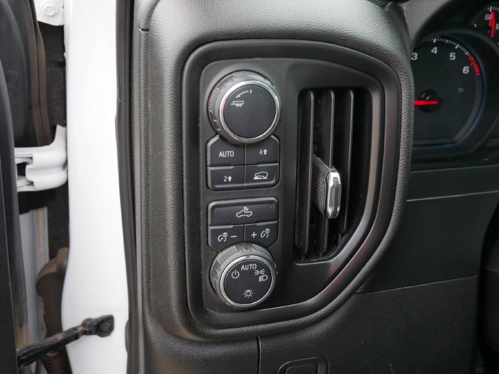 Used 2020 Chevrolet Silverado 1500 Custom w/ Trailering Package AWD/4WD image 20