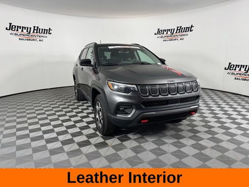 Used 2022 Jeep Compass Trailhawk w/ Trailhawk Elite Group AWD/4WD image 6
