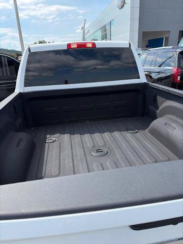 Used 2025 RAM 2500 Big Horn AWD/4WD image 10