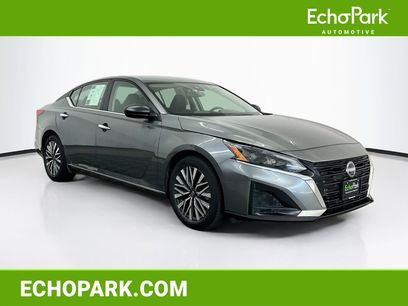 Used 2025 Nissan Altima 2.5 SV