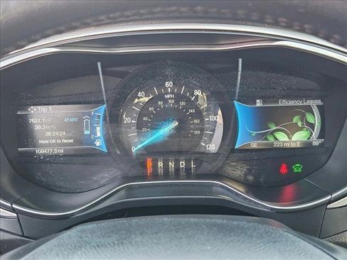 Used 2016 Ford Fusion SE FWD image 14