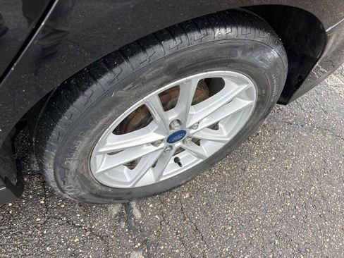 Used 2017 Ford Focus SE image 18