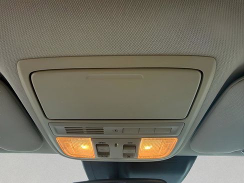 Certified 2019 Honda CR-V Touring image 18