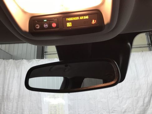 Used 2024 Chevrolet TrailBlazer LT w/ Convenience Package image 29