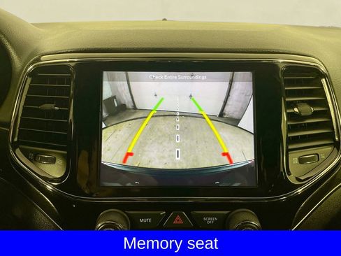 Used 2019 Jeep Grand Cherokee Trailhawk image 18