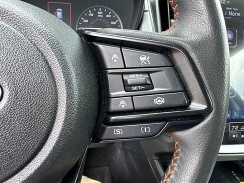 Used 2024 Subaru Crosstrek 2.5i Limited AWD/4WD image 9