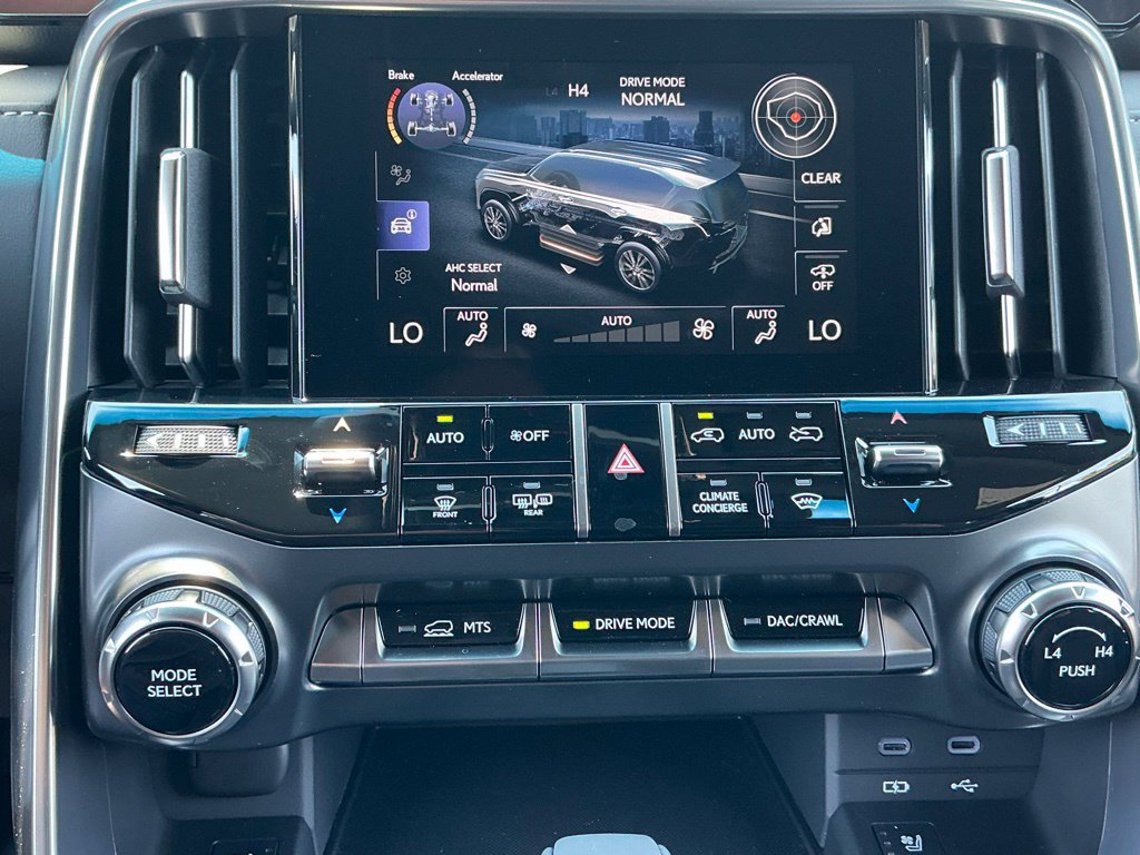 New 2026 Lexus LX 700h Luxury w/ Appearance Package AWD/4WD image 26