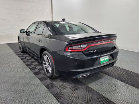 Used 2019 Dodge Charger SXT image 5