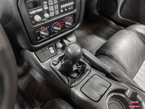 Used 2002 Pontiac Firebird Trans Am image 19