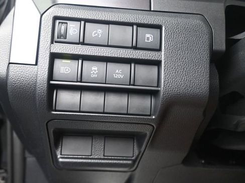 Used 2025 Toyota 4Runner TRD Off-Road AWD/4WD image 12