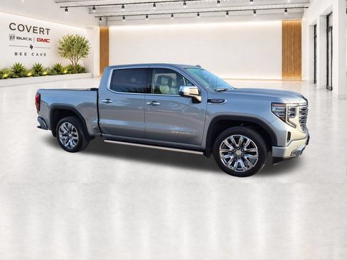 Used 2024 GMC Sierra 1500 Denali AWD/4WD image 17