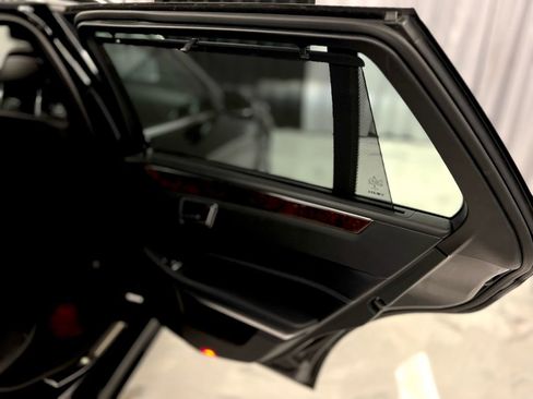 Used 2016 Mercedes-Benz E 350 4MATIC Wagon image 25