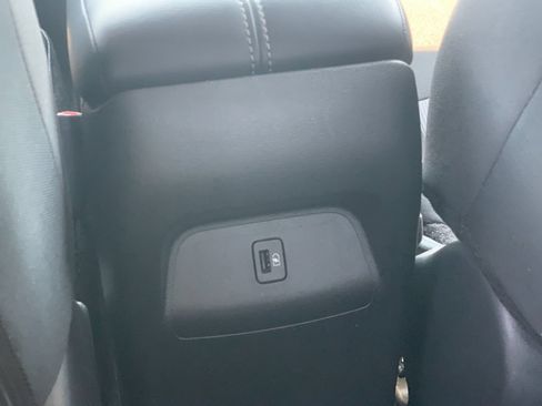Used 2025 Nissan Sentra SV FWD image 16