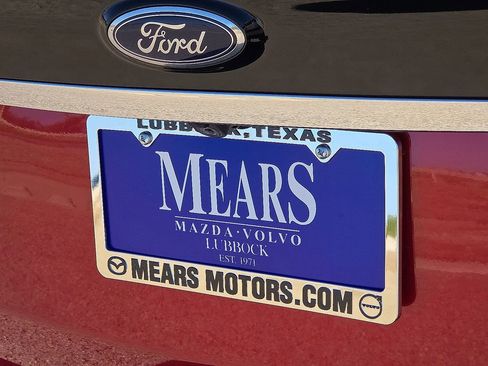 Used 2020 Ford Edge Titanium image 16