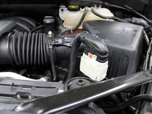 Used 2022 Chevrolet Silverado 1500 RST image 23