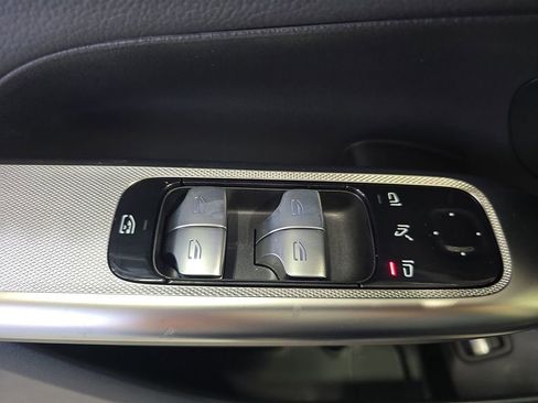 Certified 2026 Mercedes-Benz GLC 300 image 27