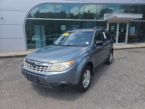 Used 2012 Subaru Forester 2.5X w/ Alloy Wheel Pkg AWD/4WD image 2