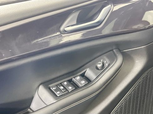Used 2023 Jeep Grand Cherokee Altitude AWD/4WD image 17
