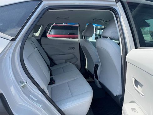 Used 2024 Hyundai Kona SEL w/ Convenience Package AWD/4WD image 10