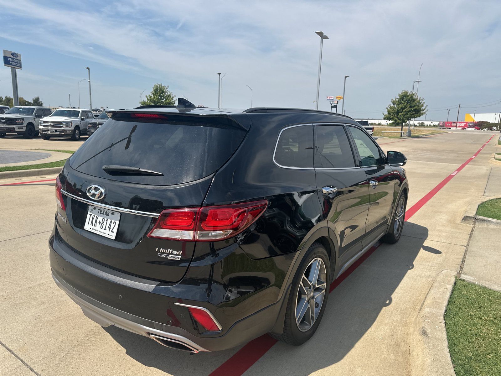 Used 2017 Hyundai Santa Fe Limited w/ Cargo Package AWD/4WD image 9