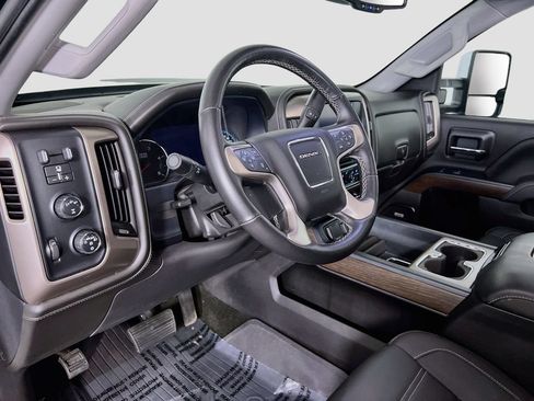 Certified 2018 GMC Sierra 3500 Denali w/ Duramax Plus Package AWD/4WD image 8