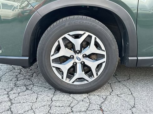 Used 2023 Subaru Forester Premium image 19