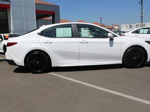 Certified 2026 Toyota Camry SE FWD image 18