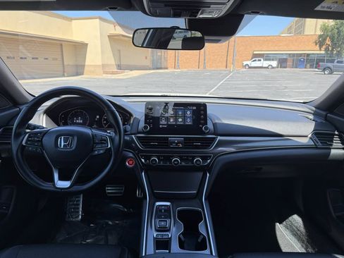 Used 2022 Honda Accord Sport image 15