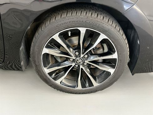 Used 2017 Toyota Corolla SE FWD image 11