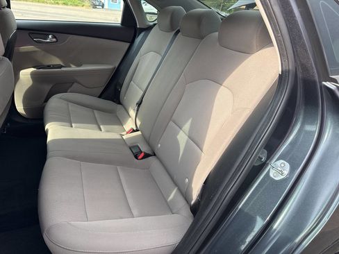 Used 2019 Kia Forte LXS image 15