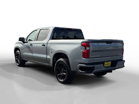 Used 2024 Chevrolet Silverado 1500 Custom image 3