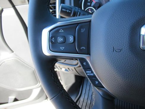 New 2026 RAM 1500 4x4 Crew Cab image 20