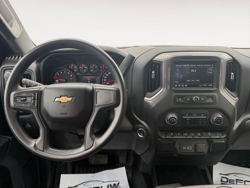 Used 2024 Chevrolet Silverado 1500 W/T w/ Z71 Off-Road Package AWD/4WD image 13