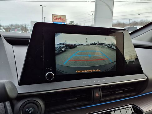 Used 2023 Toyota Prius LE image 10