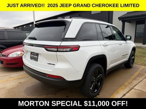 New 2025 Jeep Grand Cherokee Limited w/ Black Appearance Package image 9