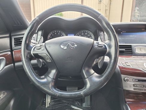 Used 2017 INFINITI Q70 3.7 w/ Sport Package RWD image 40