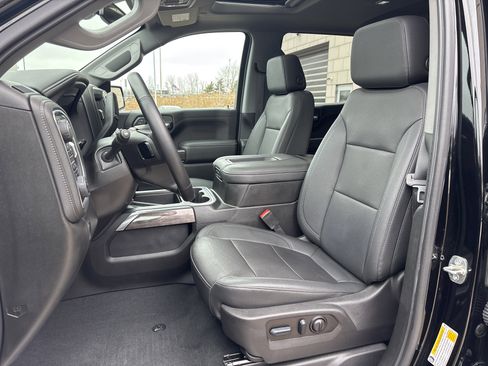 Used 2022 Chevrolet Silverado 1500 LTZ w/ LTZ Premium Package image 28