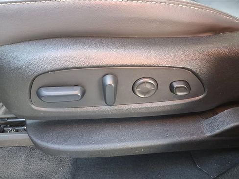 Used 2024 Buick Enclave Premium image 55