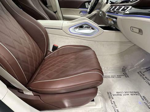 New 2026 Mercedes-Benz Maybach GLS 600 4MATIC image 16