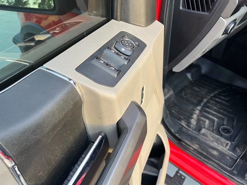 Used 2019 Ford F150 XLT w/ Equipment Group 301A Mid image 39