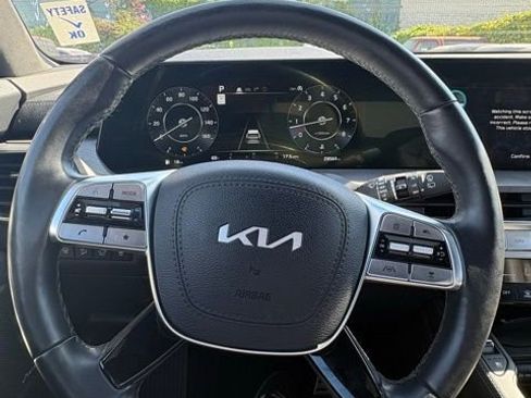 Certified 2023 Kia Telluride SX Prestige X-Pro AWD/4WD image 17
