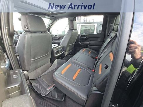 Certified 2022 GMC Sierra 1500 AT4 w/ AT4 Premium Package image 4