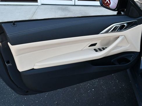 Used 2022 BMW 430i Convertible w/ M Sport Package image 50