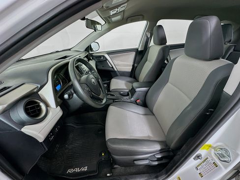 Used 2015 Toyota RAV4 LE FWD image 13